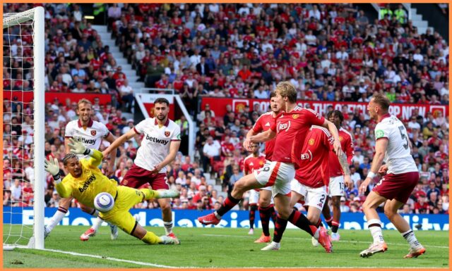 Rasmus Hojlund v akcii pre Manchester United proti Bournemouth