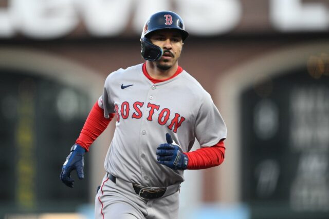 MLB: Boston Red Sox San Francisco Giants