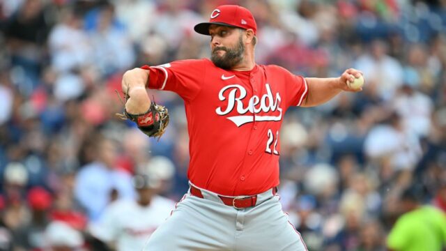 Reds 'Wade Miley popiera nespravodlivosť v prípade Tyler Skaggs


