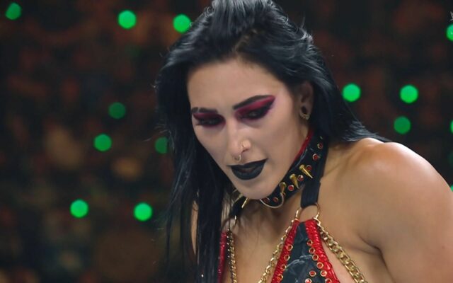 Rhea Ripley sa snaží prelomiť ex -Champion mierkou; Je namiesto toho zničený

