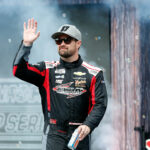 Ricky Stenhouse Jr. Čistý 12,2 milióna dolárov z hromadného predaja 140 hektárov
