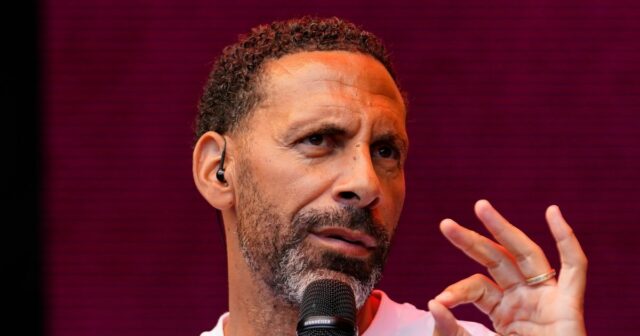 Rio Ferdinand Prenos správ pre Jacka Grealisha, keď sa zdá, že Kevin de Bruyne pomáha

