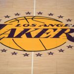 Rodina autobusov súhlasí s tým, že predá Lakers, aby urobila Mark Waltera odhadom 10 dolárov