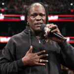 Ron Killings '(FKA R-Truth) sa snažil špinavý čas