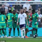 Roy Keane obvinil Kyle Walker v utorok z prvého gólu Senegali a pri výstavbe Anglicka „lenivý“