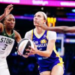 S vonkajšími Kelsey Sparks spadá do straty búrky
