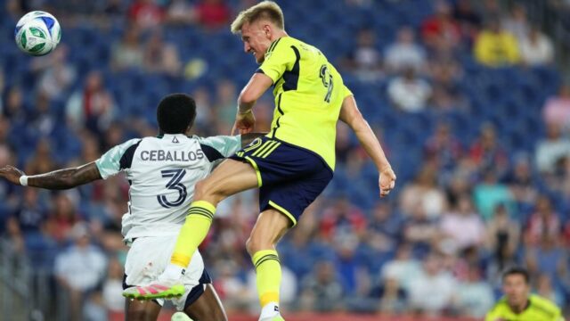Sam Surridge hrá ako Nashville SC New England

