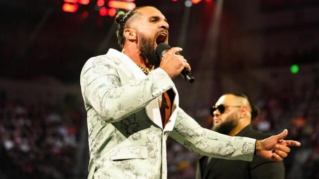 Seth Rollins tvrdí, že zápas WWE je „hrozný“

