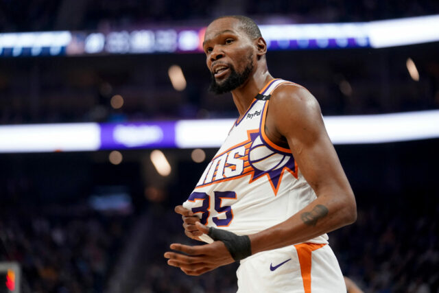 Phoenix Suns vpred Kevin počas obchodu NBA