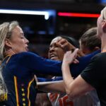 Sophie Cunningham zabuchne wnba za to, že nechránil Caitlin Clark