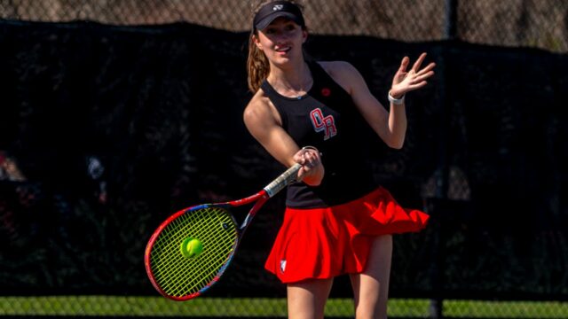 SouthCoast Girls Tennis Player of the Year pre anketu Fan Anketa 2025

