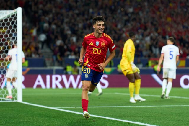 Španielsko do ligy národov UEFA po 5-hviezdičkových úspechoch proti Francúzsku

