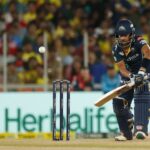 Staré palice GT Wicketkeeper končia montáž spomienok so ženou pri 14. výročí (hodinky)