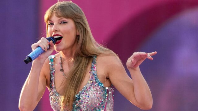 Taylor Swift prekvapil fanúšikov intímnym charitatívnym výkonom v Nashville


