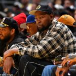 Kevin Durant sa zúčastňuje hry medzi Nebeskom Chigaco a Los Angeles Sparks