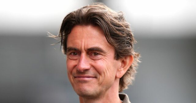 Thomas Frank a un avantage des cheveux massif qui le rend parfait pour Tottenham Hotspur
