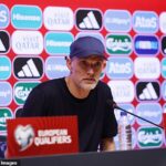 Thomas Tuchel trvá na tom, že sa bude vyrovnať a vyrovnať sa s tlakom riadenia Anglicka.