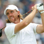 Tommy Fleetwood sa ponorí s davom 66 stôp na majstrovstvách 2025 Travelers Majstrovstvá