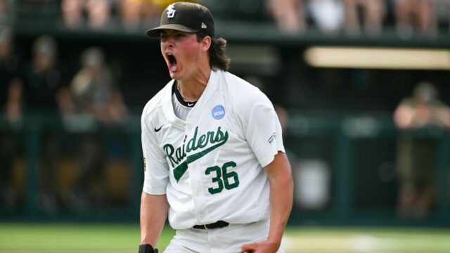 Top 2 semená Vanderbilt, Texas zvrhnutý z NCAA Baseball Regionallals

