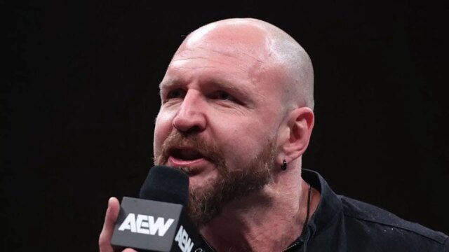 Top Star emituje ospravedlnenie; ukazuje, že AEW bol obmedzený na to, aby bol v rovnakej oblasti ako Jon Moxley


