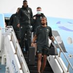Cole Palmer sa stal jedinou osobou z kohorty Chelsea, ktorá mala počas cestovania masku na tvár