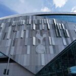 Tottenham Hotspur uvádza na trh 11 miliónov libier so spoločnosťou Manos Utd's Ineos Company, Sir Jim Ratcliffe
