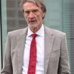 Sir Jim Ratcliffes Ineos čelí legálnej bitke s Tottenham Hotspur
