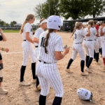 Transgender Pitcher vedie tím do štátneho šampionátu v Minnesote softball