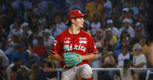 Trevor Bauer v predvolenom nastavení vyhrá, sudca nariaďuje Lindsay Hill na zaplatenie

