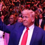 Trump dostáva búrlivé privítanie na UFC 316, zatiaľ čo Musk Feud pokračuje
