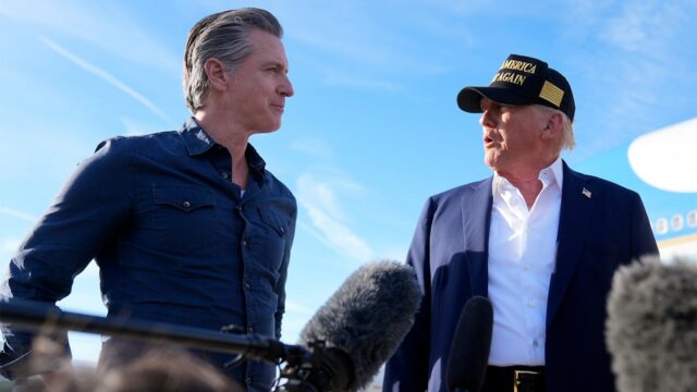 Trump sľubuje pokuty v Kalifornii po tom, čo vyhral Translet Track Championships

