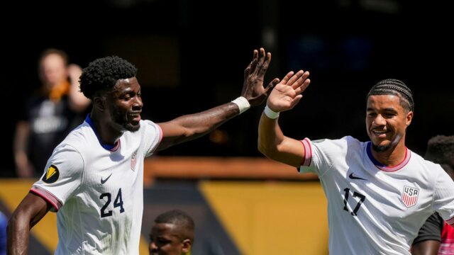 USMNT dominuje Trinidad a Tobago, 5-0, v otvárači zlata


