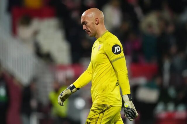 Úradník: Podpis Di Espanyol Nahradenie Joan García

