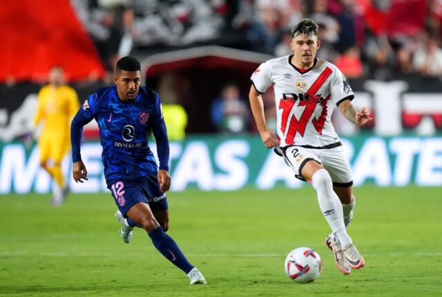 V priebehu Rayo Vallecano Andrei Rațiu sa objaví priekopník Andrei Andrei Rațiu.

