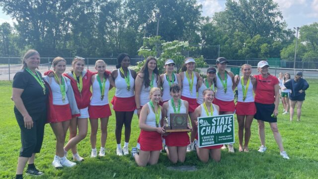 Vermont High School Girls Tennis Championships: CVU, MMU zaisťuje tituly

