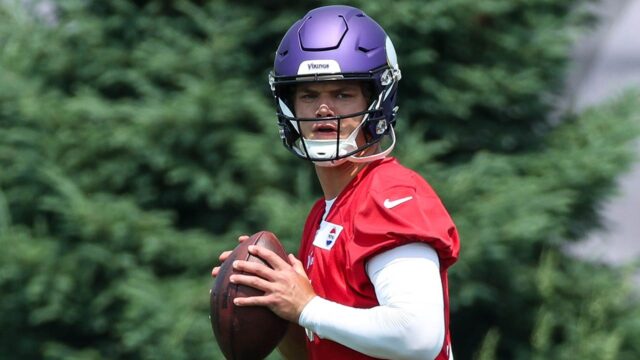 Vikings 'TJ Hockenson chváli nováčik QB JJ McCarthyho „Šialený talent ARM“

