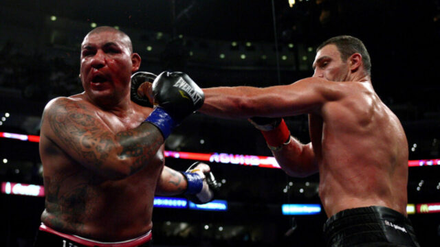 Vitali Klitschko dal bývalému súperovi Deontay Wilder v boji o titul sveta

