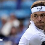 Jack Draper points to the home fans at Queen's