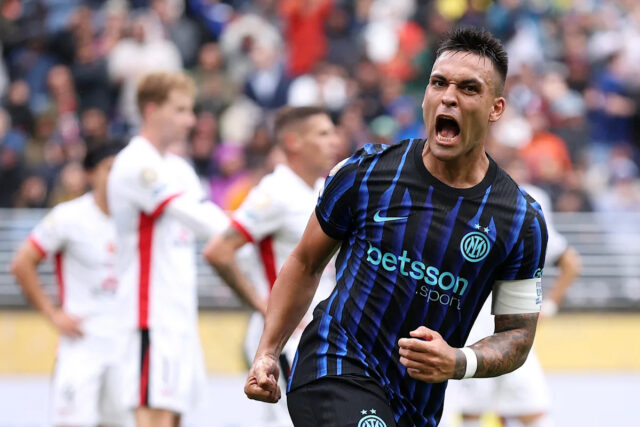 Seattle, 21. júna: Lautaro Martinez # 10 Fan FC Interniaale Milano oslavuje FC Intern Box medzi FC Interna Red Diamonds od Lumen Field 21. júna 2025 v Seattli vo Washingtone. (Foto: Justin Setterfield - FIFA / FIFA cez Getty Images)