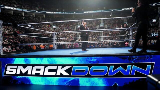 WWE Smackdown Stars vyhrávajú tím Tag v dome Majore


