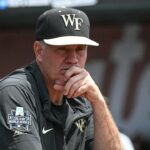 Wake Forest Coach je ospravedlnenie za homofóbnu vôňu počas hry