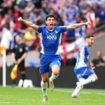 Hobby vytvoril cieľ víťazstva, aby slúžil propagácii atletiky Oldham späť do futbalovej ligy