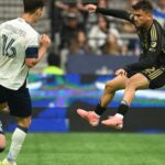 Whitecaps visí na okraji LAFC 1-0
