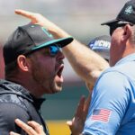 World Series College: Coastal Carolina Coach vyhodený v hre 2