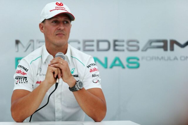 Michael Schumacher z Nemecka a GP Mercedes, počas kvalifikácie pre brazílsku Grand Prix Formula One v roku 2012 - Zdroj: Getty