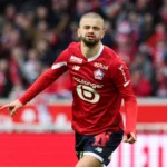 Záujmy Atalanta v rozmazanom krídle Lille Edon Zhegrava