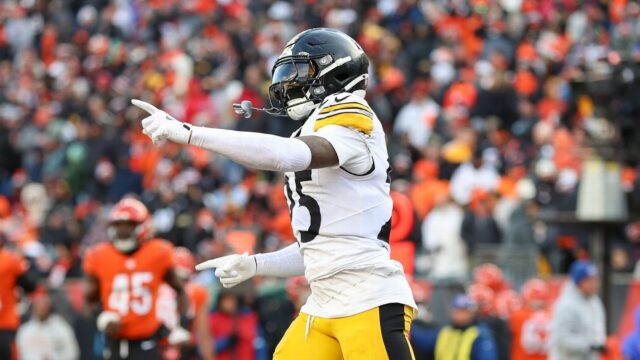 Zdroj - Steelers rozširuje bezpečnosť Deshona Elliotta na dvojročnú dohodu

