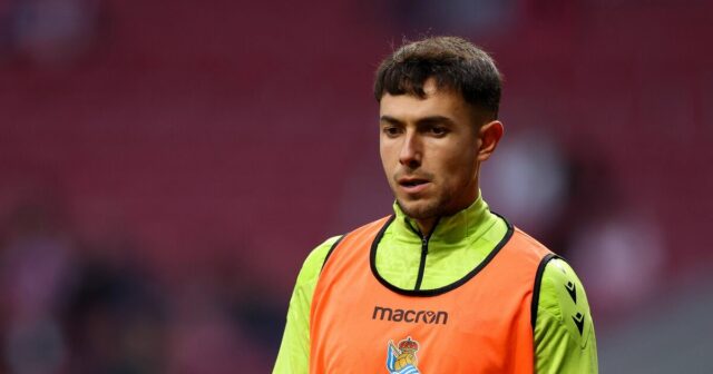 Zubimendi je rozhodnutie Dennisa Bergkampa po oneskorenom futbalovom športe Arsenal Transfer Football Sport


