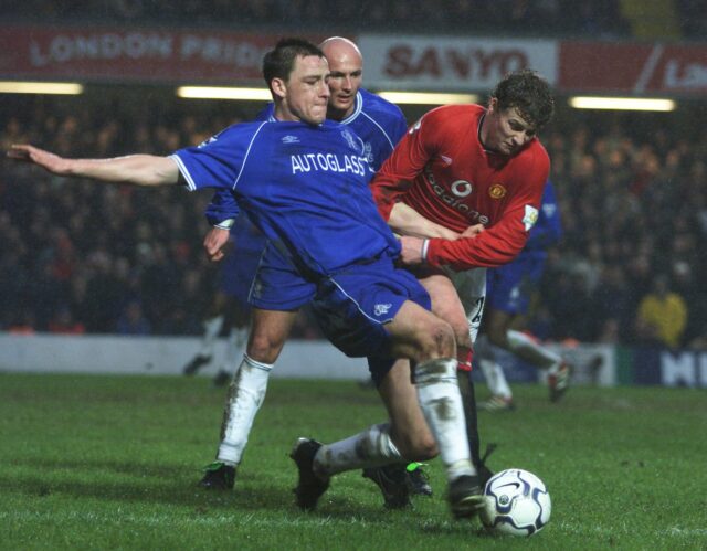 Terry prišiel cez akadémiu na Stamford Bridge - debutovaný v októbri 1998