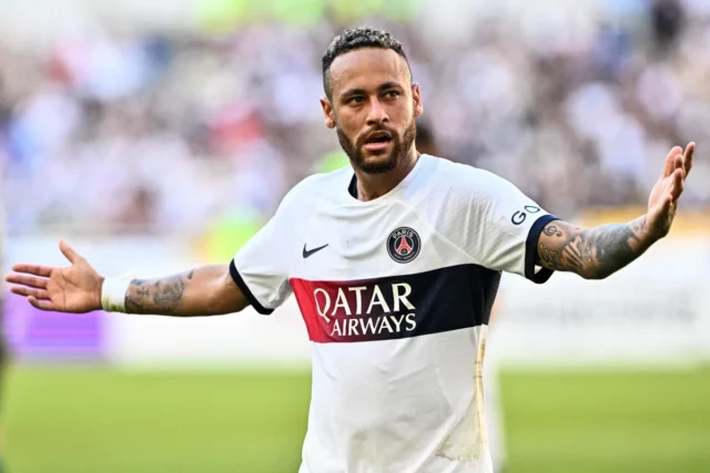 „Najlepšia fáza jeho kariéry“ a „kríza“ - Neymar Sr. evokuje čas svojho syna v PSG

